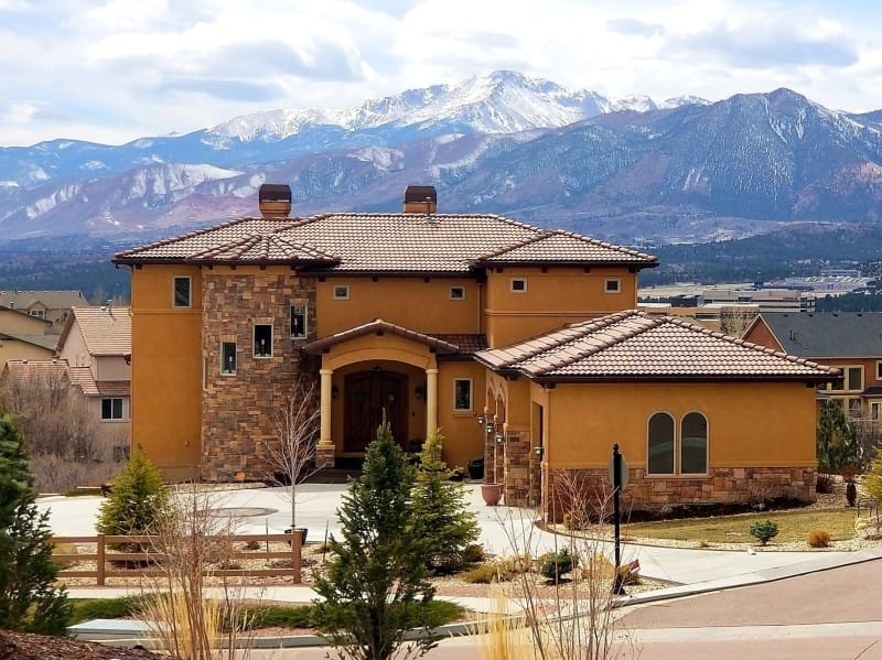 Chateau Du Pikes Peak A Premier Bed And Breakfast