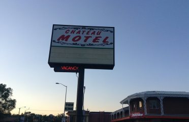 Chateau Motel