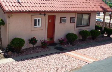 Garden of the Gods Motel