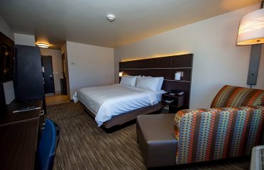 Holiday Inn Express & Suites Colorado Springs AFA Northgate